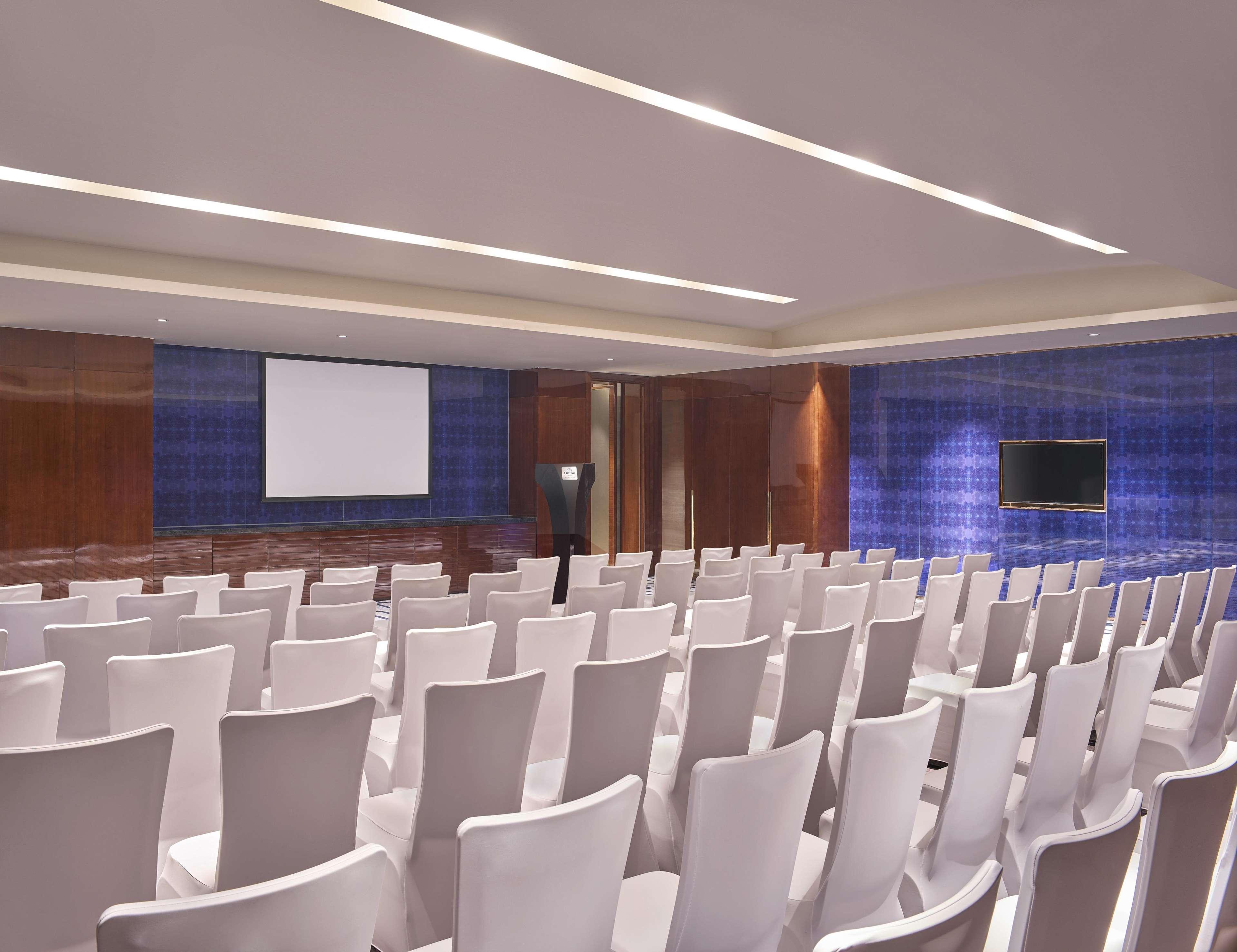 Hilton Haikou Хайкоу Екстериор снимка
