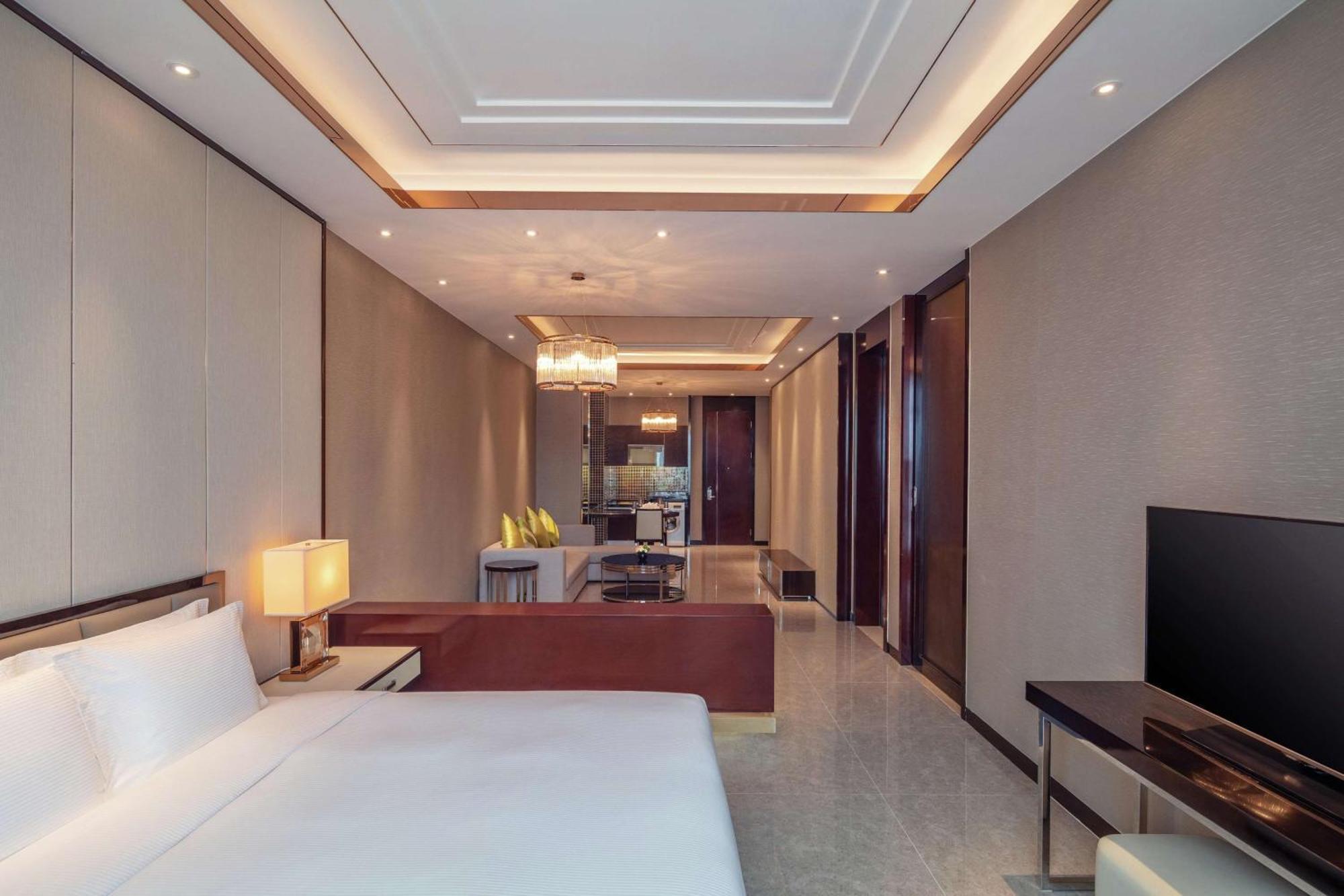 Hilton Haikou Хайкоу Екстериор снимка